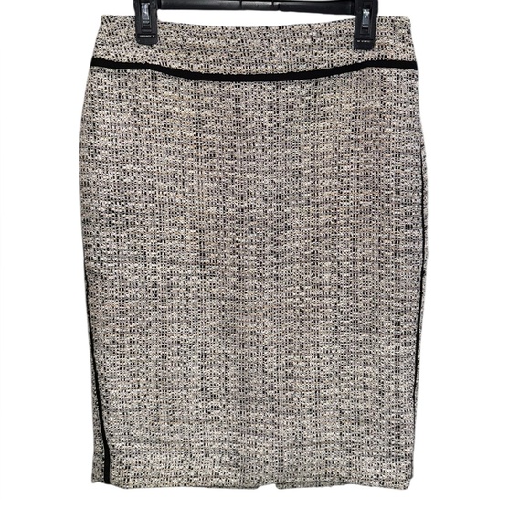 Ann Taylor Black and White Tweed Pencil Skirt Size 8T - Picture 2 of 7